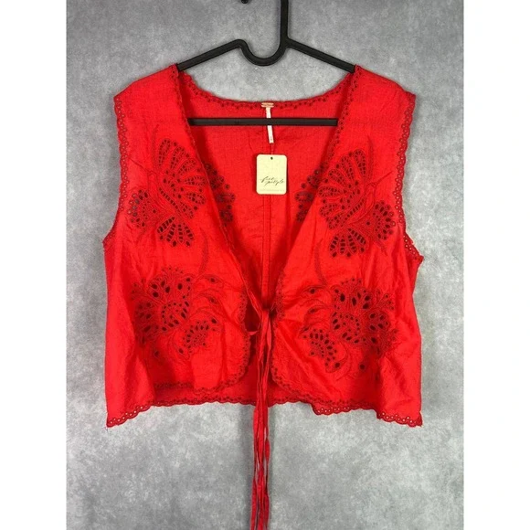 Free People Red‎ Embroidered Eyelet Tie Front Sleeveless Top Blouse Vest M - Picture 2 of 9